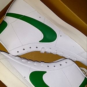 Nike blazers Green